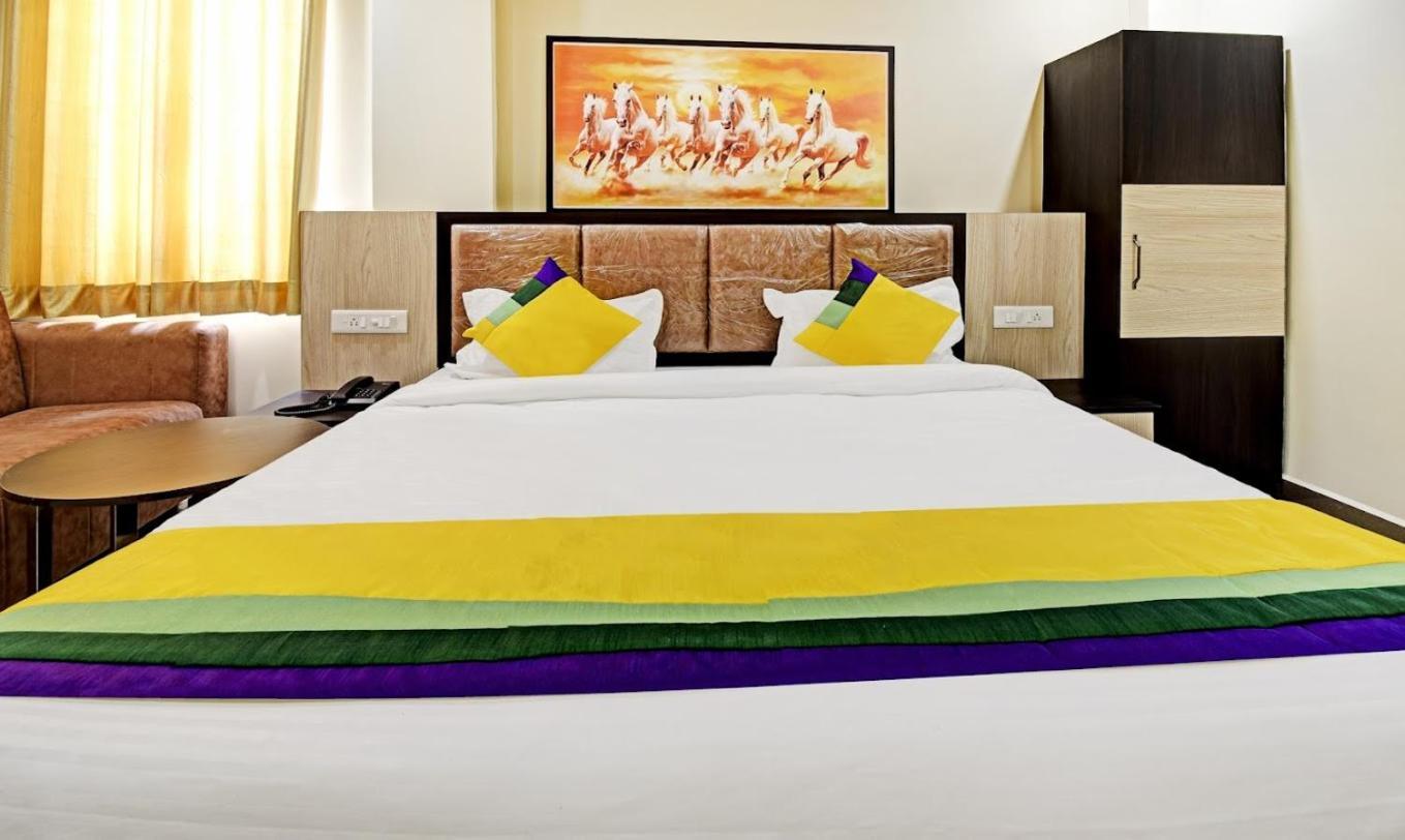 Hotel Shashwat Gorakhpur Ngoại thất bức ảnh