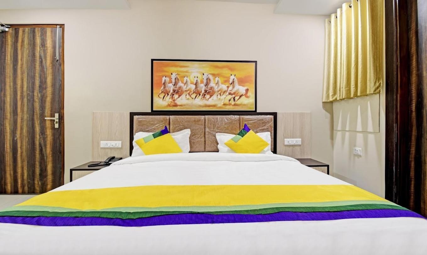 Hotel Shashwat Gorakhpur Ngoại thất bức ảnh